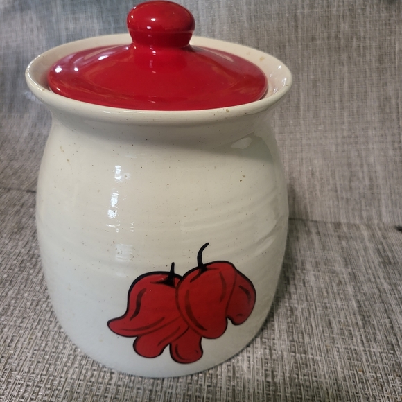 VTG Ceramic Cookie Jar/Canister~Appears Handmade White with Red Peppers & Lid - Picture 1 of 5
